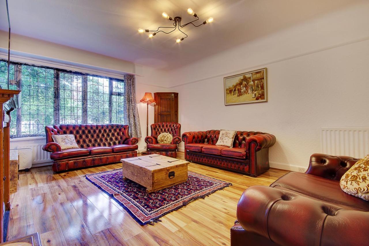 Cragside Villa With Hot Tub 본머스 외부 사진